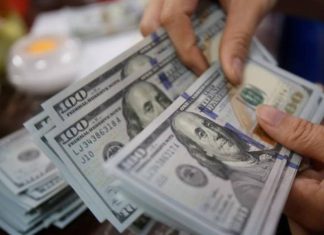 Dólar paralelo en Argentina vuelve a romper récord