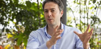 Daniel Quintero congelar tarifas de energía en Colombia