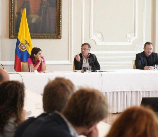 Gustavo Petro se reunió con la OMS por reforma a la salud de Colombia