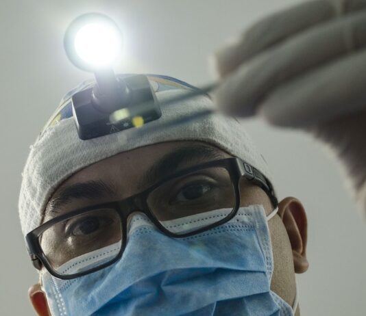 Reforma a la salud en Colombia y la contratación de médicos