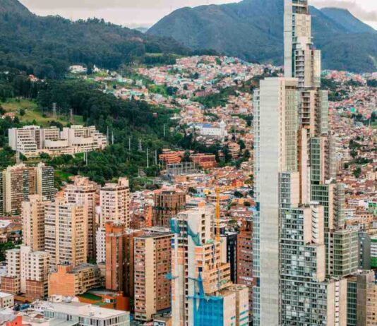 Colombia, con la mayor salida de capitales de economías andinas en 2022