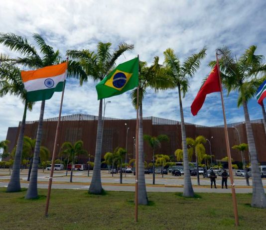 El bloque BRICS busca su expansión y creación de moneda propia, ¿qué implicaciones tendría?