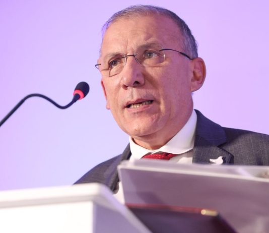 Roy Barreras, presidente del Senado Congreso, durante un evento de El Tiempo y el Senado