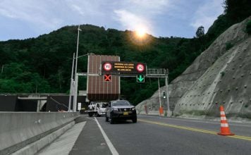 Entrada al túnel de Oriente en Medellín