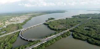 Viaducto Ciénaga de la Virgen en la vía Cartagena Barranquilla