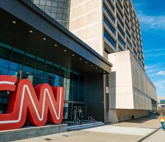 Despidos y mudanza de operaciones: así sería el futuro de CNN en Español