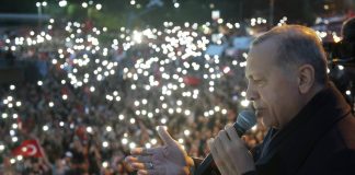 Tercera elección de Erdogan como presidente de Turquía. Foto tomada el 28 de mayo de 2023, luego de declarar su victoria