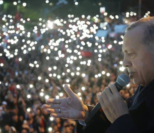 Tercera elección de Erdogan como presidente de Turquía. Foto tomada el 28 de mayo de 2023, luego de declarar su victoria