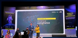 Gobernación de Antioquia recibe Premio América Compliance 2023.