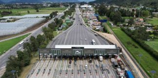 Peaje de Andes en la salida de Bogotá por la Autopista Norte