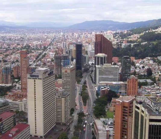 Imagen panorámica muestra una de las ciudades principales de Colombia