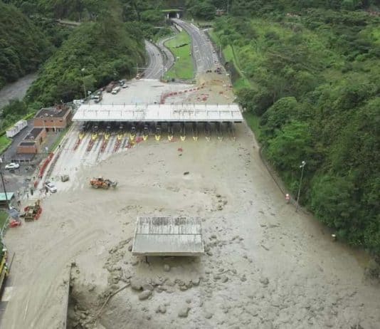 Crisis en vía Bogotá Villavicencio en Quetame
