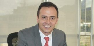 Hoy renunció Iván Rodríguez, presidente de Almaviva.