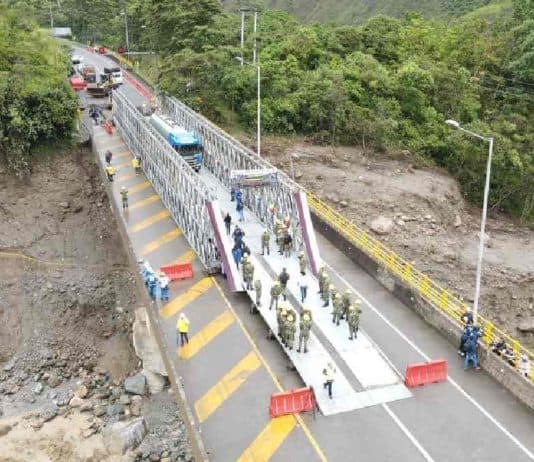 Puente provisional para la reapertura de la vía Bogotá - Villavicencio