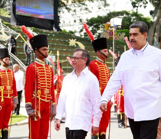 Gustavo Petro y Nicolás Maduro