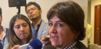 María Lorena Gutiérrez, presidenta de Corficolombiana, en rueda de prensa