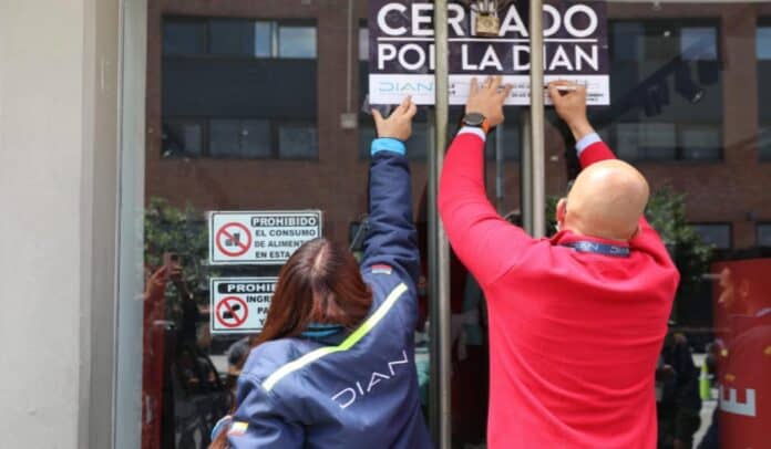 La DIAN cerró un outlet de Adidas en Bogotá
