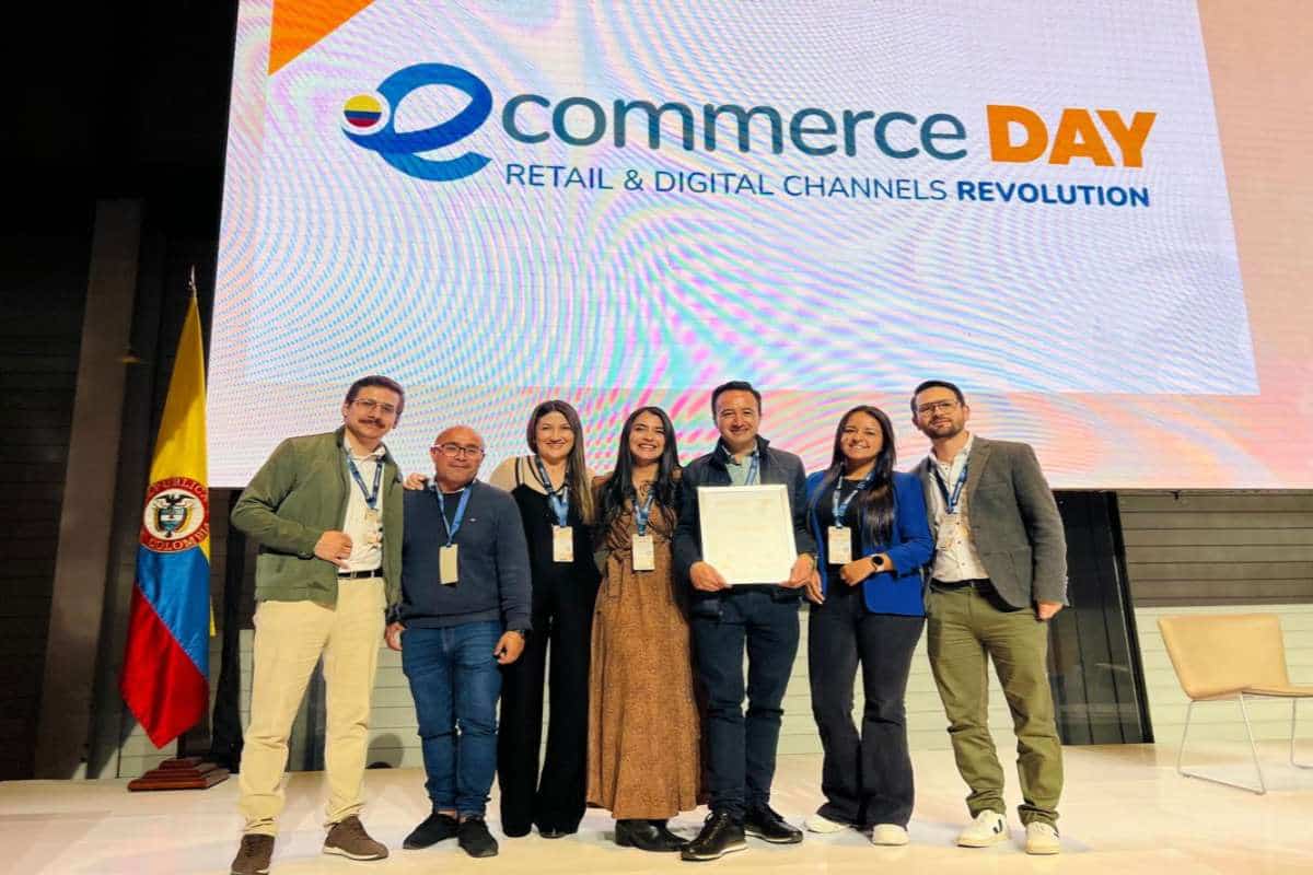 Droguerías Colsubsidio Recibió Premio Al Mejor Ecommerce En Salud Y ...