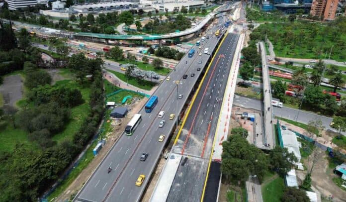 Megaobra en Bogotá puente Avenida 68 con Calle 26