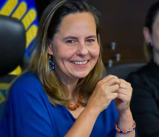 Helga Rivas, nueva ministra de Vivienda.