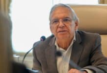 Moción de censura el ministro de Hacienda, Ricardo Bonilla