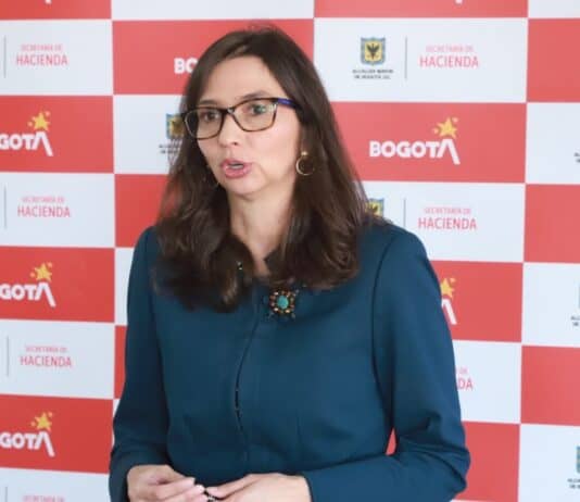 Secretaria de Hacienda de Bogotá, Ana María Cadena, habla de alivios por deudas tributarias en Bogotá