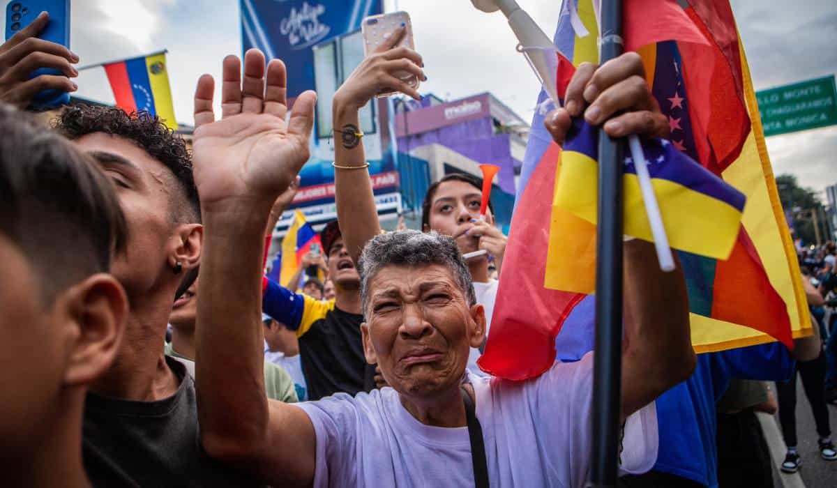 Se intensifican protestas en Venezuela por resultado de elecciones