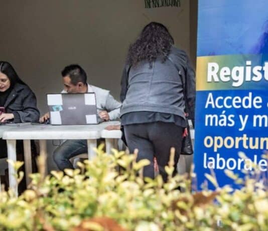 Vacantes de empleo en Bogotá, hay más de 900 pero vencen pronto.