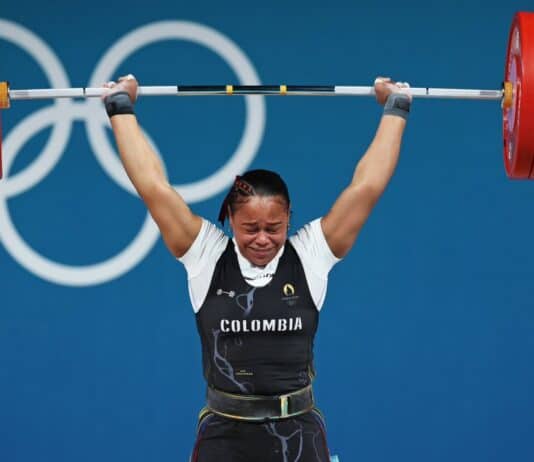 Mari Leivis Sánchez, pesista colombiana gana medalla de plata