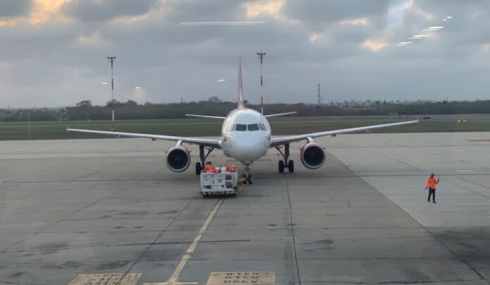 Combustible para aviones en Colombia