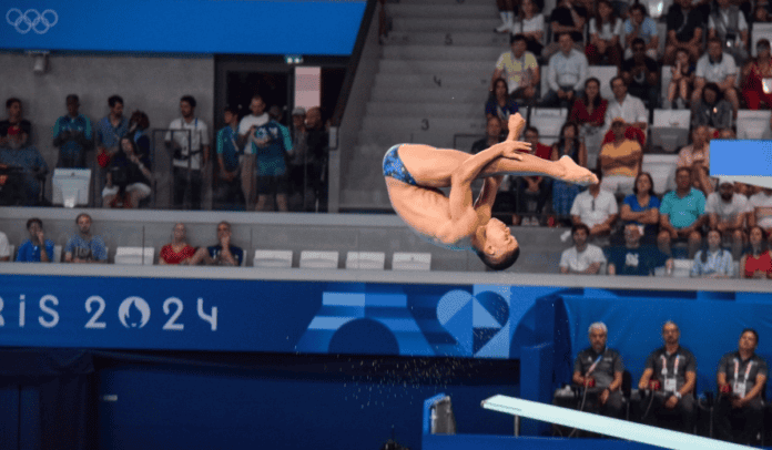 Luis Felipe Uribe pasó a semifinales de clavado en trampolín.