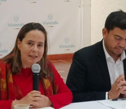 Ministra de Vivienda Helga Rivas