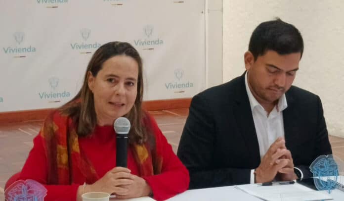 Ministra de Vivienda Helga Rivas