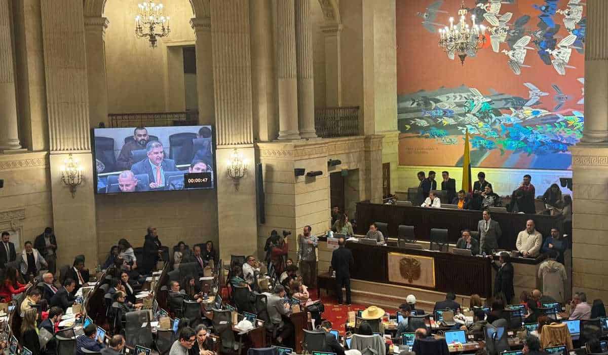 Plenaria de Cámara de Representantes ha aprobado 14 de 81 artículos de la reforma laboral