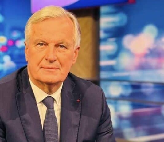 Michel Barnier es primer ministro de Francia.