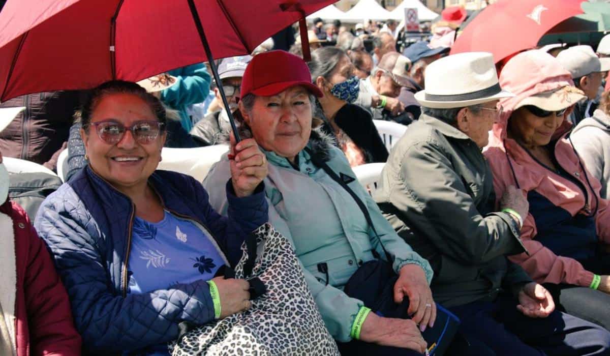 Prima navideña para pensionados en Colombia: ¿Cuándo y cuánto recibirán?