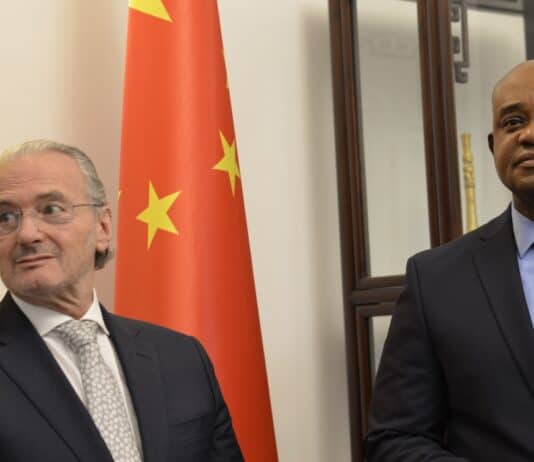 Embajador de Colombia en China, Sergio Cabrera y canciller, Luis Gilberto Murillo