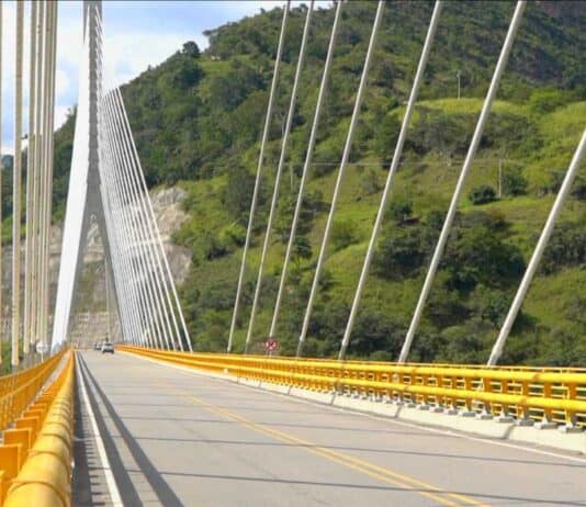 Puente Hisgaura en la vía Curos - Málaga, en Santander