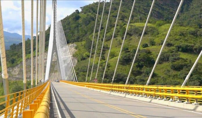 Puente Hisgaura en la vía Curos - Málaga, en Santander