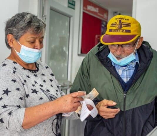 cotizar a pensión en pareja en Colombia