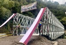 Puente metálico en Transversal del Sisga