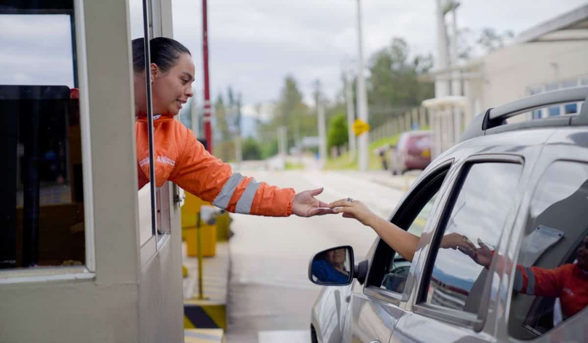 Estos serían los nuevos días de descanso para trabajadores en Colombia si se aprueba la reforma de Petro