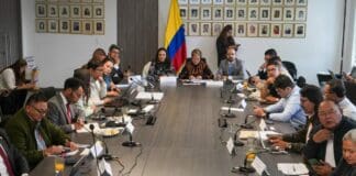 Discusión del salario mínimo en Colombia para 2025