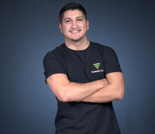 Alejandro Sánchez, CEO & Founder de Funnelchat