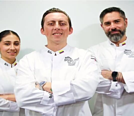 De izq. a der.: la commis Paula Castillo, el chef Diego Torres y su mentor Adrián Gérboles.