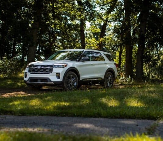 Ford Explorer Active.