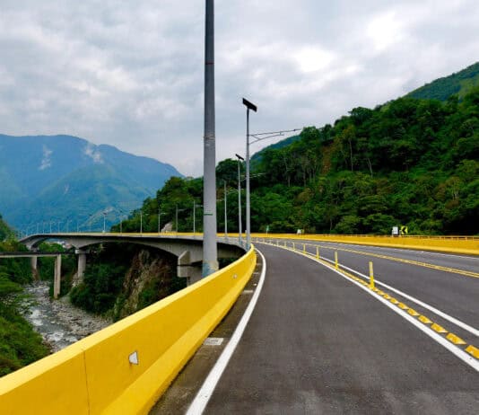 viaducto del kilómetro 58 de la vía Bogotá - Villavicencio